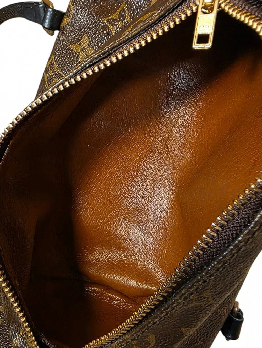 LOUIS VUITTON PAPILLON 26 BAG